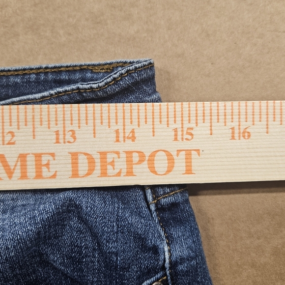 Refuge Distressed Skinny Jeans Medium Dark Wash Size 8 Blue Denim Ripped - Picture 11 of 15